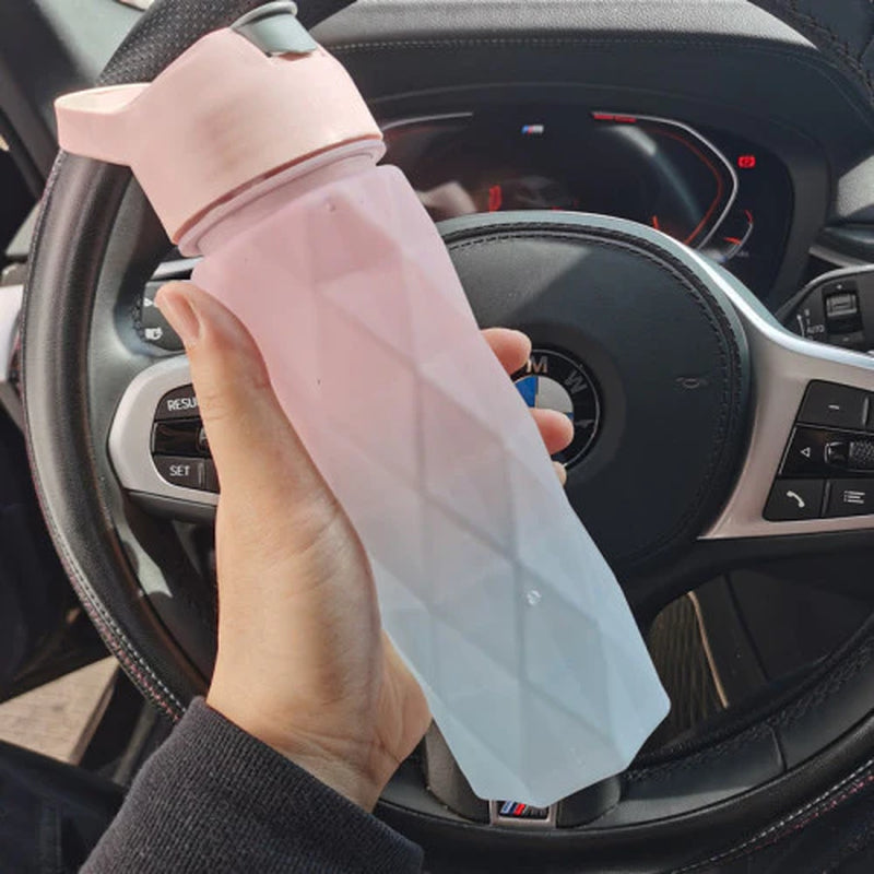 Spray Water Bottle for Girls Outdoor Sport Fitness Water Cup Large Capacity Spray Bottle Drinkware Travel Bottles Kitchen Gadgets